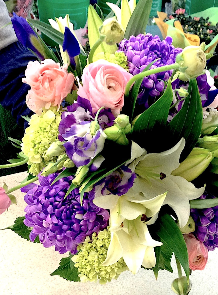 FF2 Ava Bloor Village Flowers